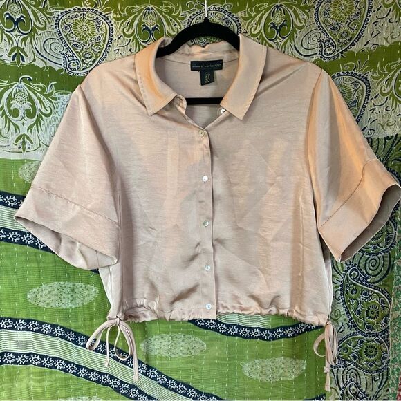 House of Harlow 1960 Tan Satin Cropped Blouse Size Large - Picture 1 of 13